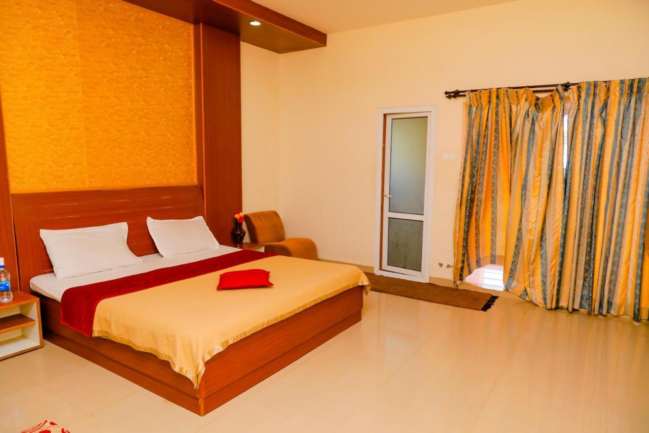 Hotel Jk Grand Yercaud Εξωτερικό φωτογραφία